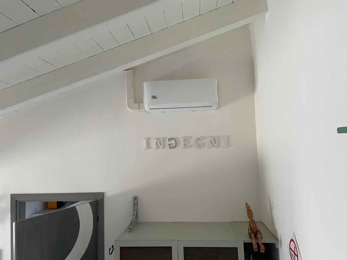 Mansardine Metropolitane Apartment Brescia Bagian luar foto