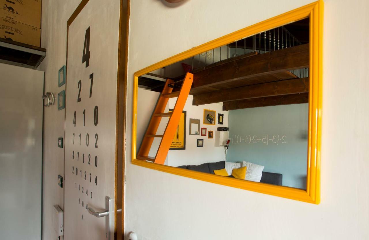 Mansardine Metropolitane Apartment Brescia Bagian luar foto