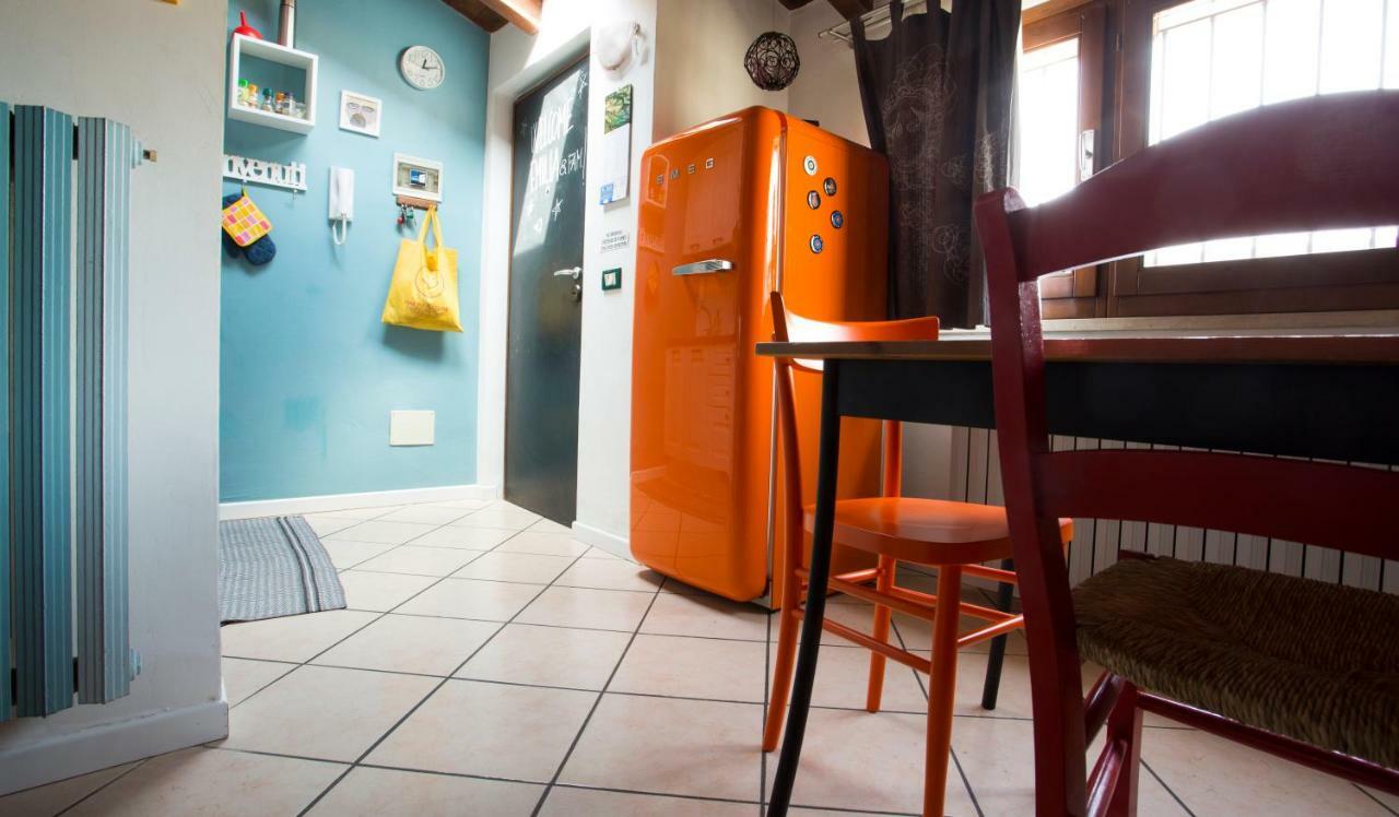 Mansardine Metropolitane Apartment Brescia Bagian luar foto