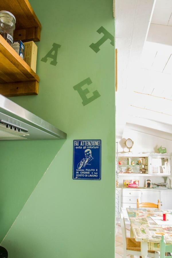 Mansardine Metropolitane Apartment Brescia Bagian luar foto