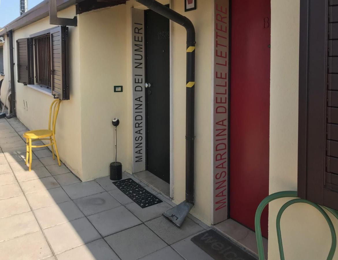 Mansardine Metropolitane Apartment Brescia Bagian luar foto